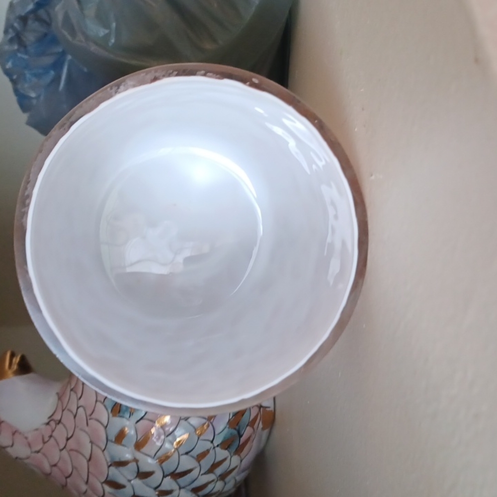 Candle vase, white & gold, 4.25" tall, 3.5" dia - Picture 3 of 4
